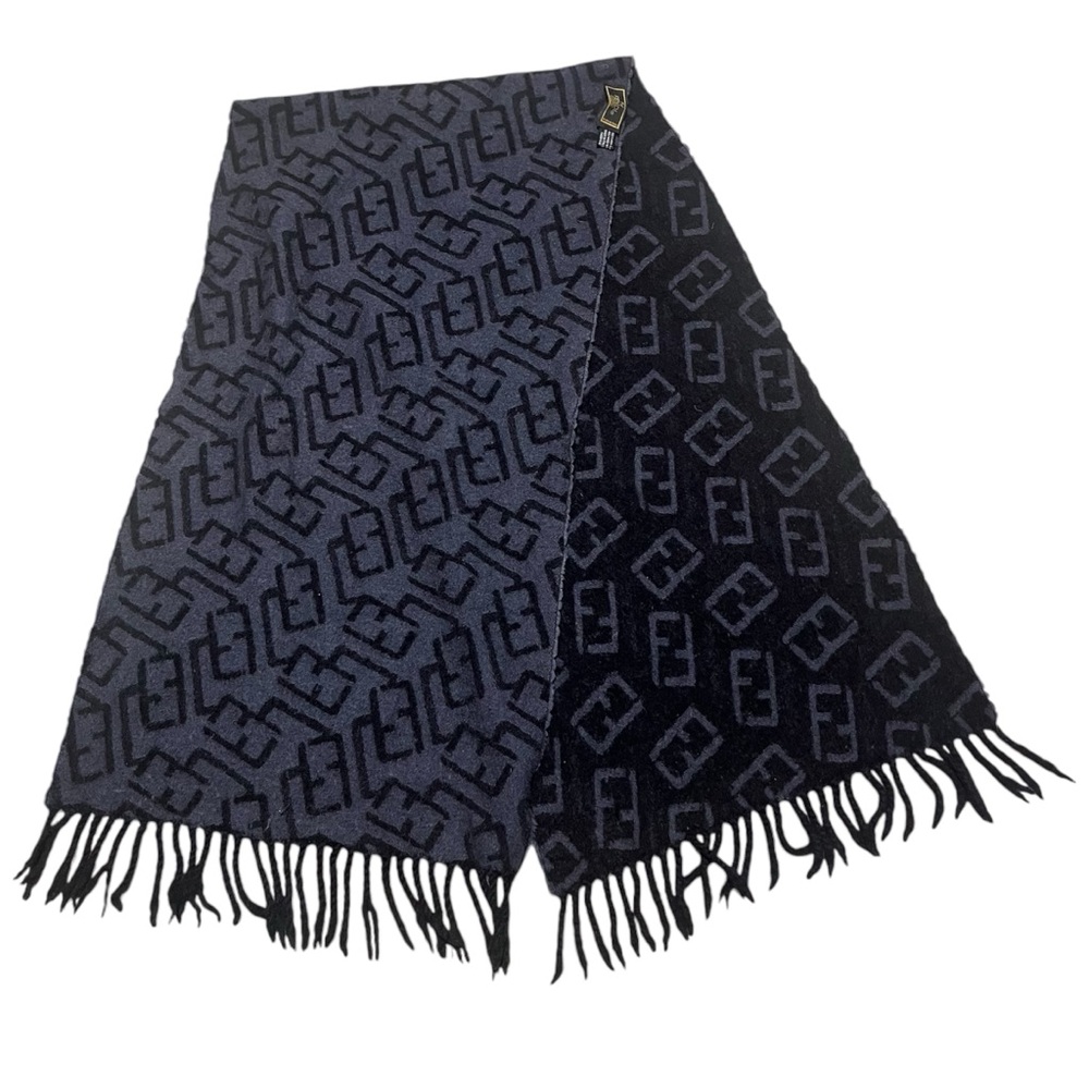 FENDI AUTHENTIC monogram wool winter scarf women’s w/COA